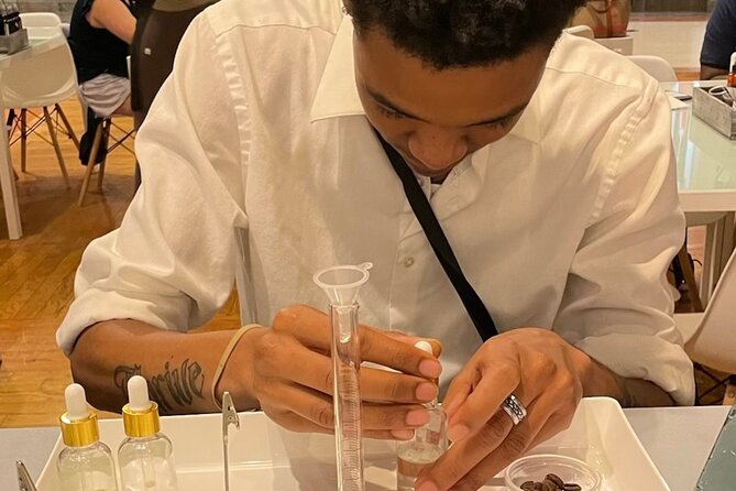 Chicago Perfume Making Classes on Magnificent Mile - Going solo, as a couple, or with friends