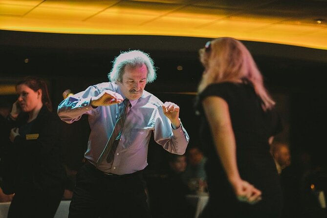 Chicago Premier Dinner Cruise on Lake Michigan - A three-course meal with realistic expectations