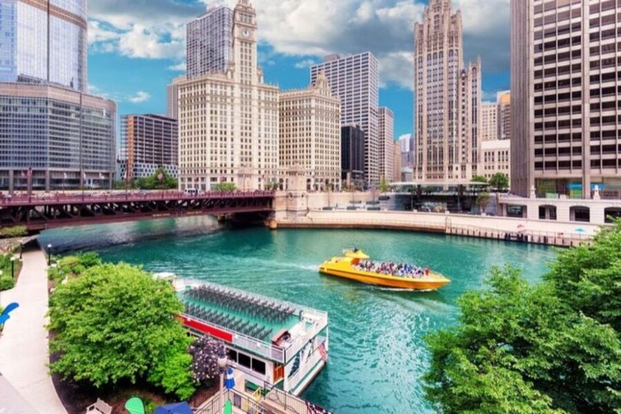 Chicago: Private custom tour with a local guide - What the sightseeing route actually includes