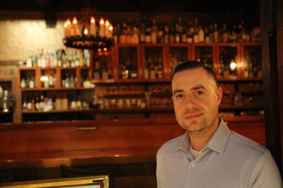 Chicago: Prohibition Speakeasies Bus Tour or Walking Tour - Two ways to explore Chicago’s speakeasy past