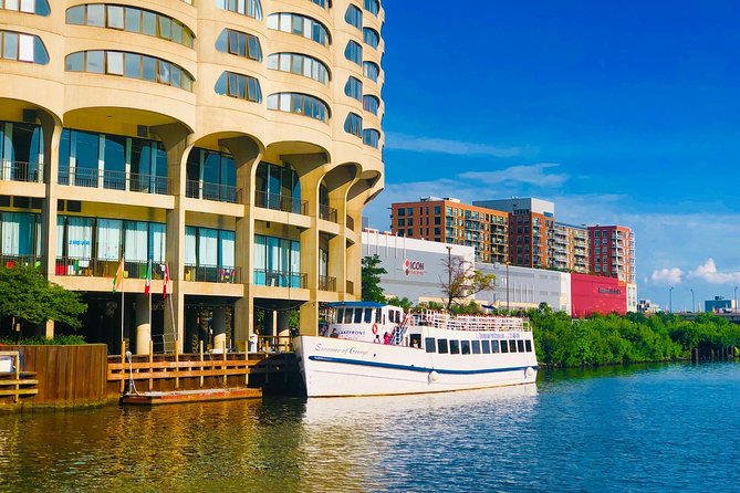 Chicago River 90-Minute Architecture Boat Tour - Chinatown and the southern reach of the route