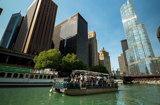 Chicago River Cycleboat Cruise - Historic Bridges Over the Chicago River