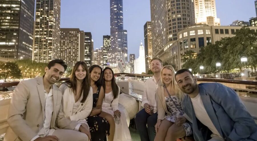 Chicago River: Guided Sunset Cocktail & Architecture Tour - Setting out with a cocktail at sunset