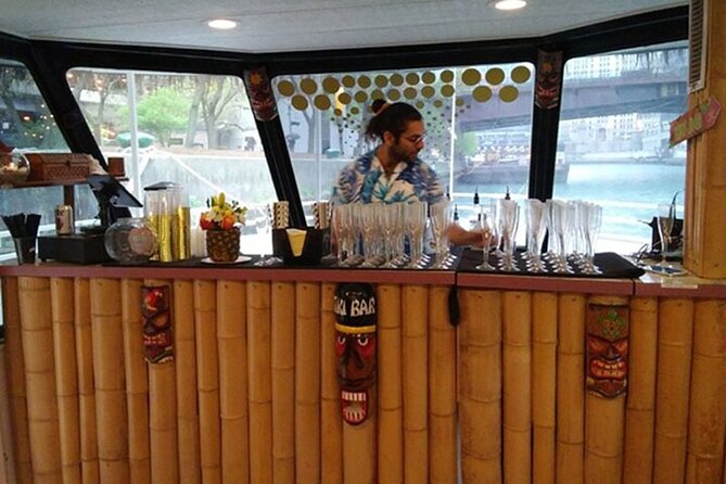 Chicago River Sunday Funday Mimosa or Bloody Mary Party Cruise - What the $35 ticket really covers