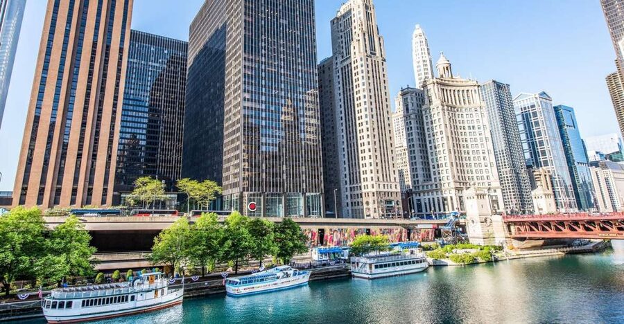 Chicago's Modern Skyscrapers Guided Walking Tour - Mies van der Rohe and the clean-lined city