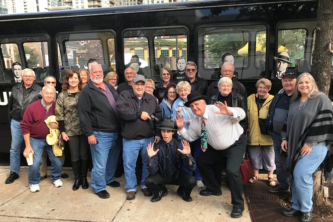Chicago's Original Gangster Tour by Bus - A quick lesson in Chicago neighborhoods