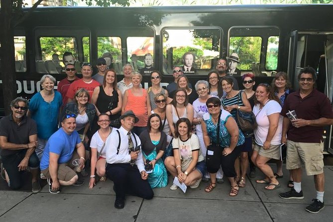Chicago's Original Gangster Tour by Bus - Seeing the place where John Dillinger was killed