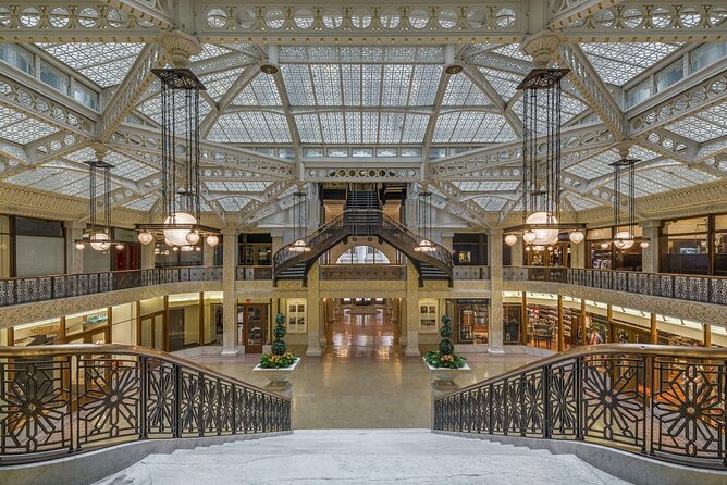 Chicago's Secret Interiors Architectural Walking Tour - Union Station begins the story with grand scale