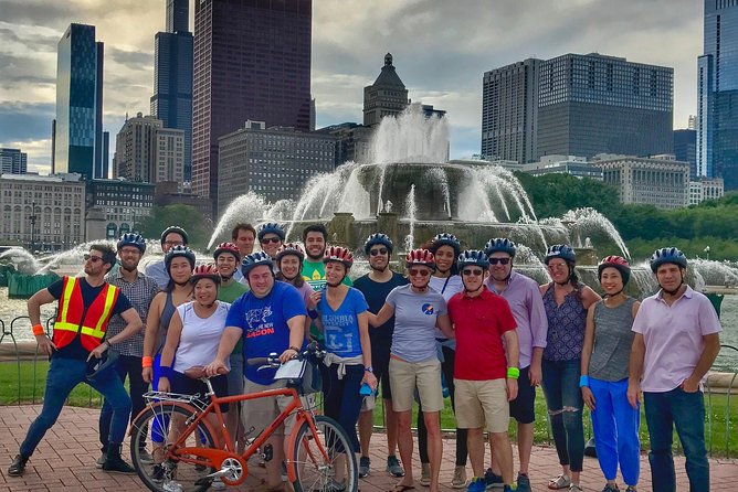 Chicago's Ultimate City Bike Tour - Lakefront Trail and Museum Campus