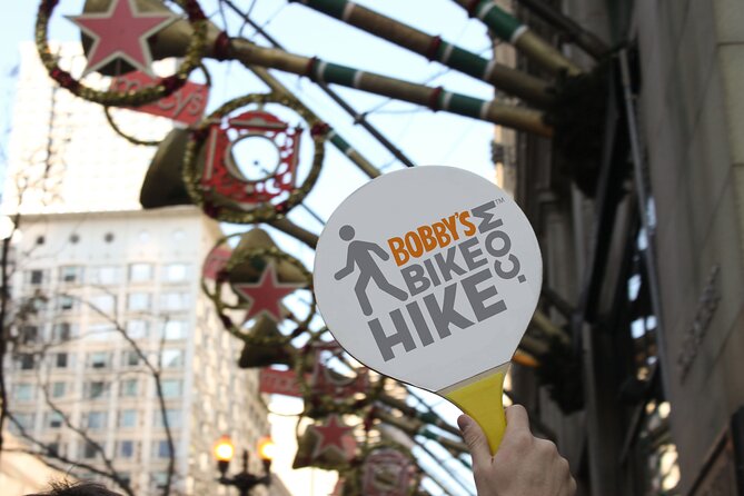 Chicago Seasonal Stroll Walking Tour of Holiday Attractions - The ice rink and Cloud Gate