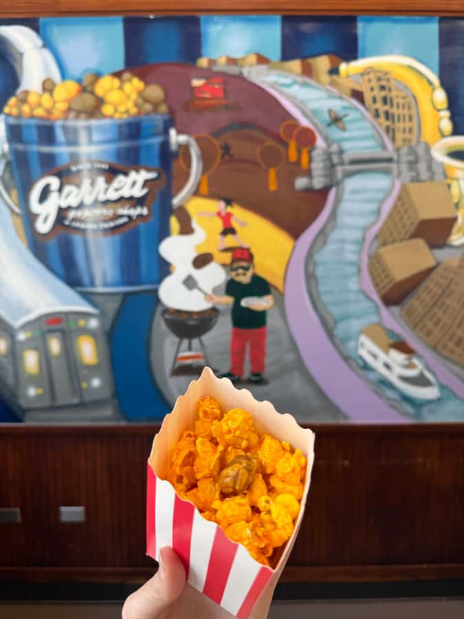 Chicago: Secret Food Tour - Gourmet popcorn and a Chicago food celebrity
