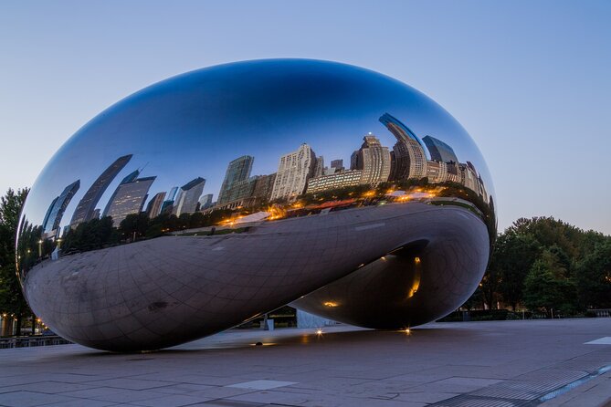 Chicago Self-Guided Audio Tour - Newberry Library and the Museum of Science and Industry
