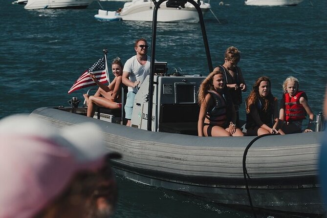 Chicago Shoreline Adventure Boat Tour - Speed, turns, and the guide’s storytelling