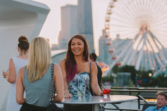 Chicago Signature Dinner Cruise on Lake Michigan - The DJ and the shift from dinner to dancing