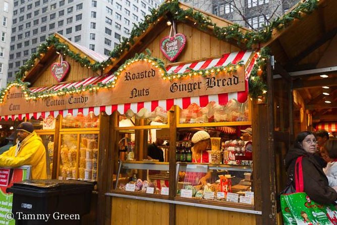 Chicago-Style Holiday Hike: Festive Food and Walking Tour - Christkindlmarket and the taste of a European Christmas