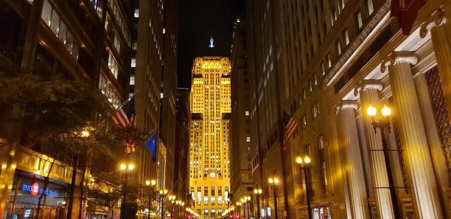 Chicago: Sunset Tour by Open-top Bus with Live Guide - Starting at Clark Street and Ontario Street