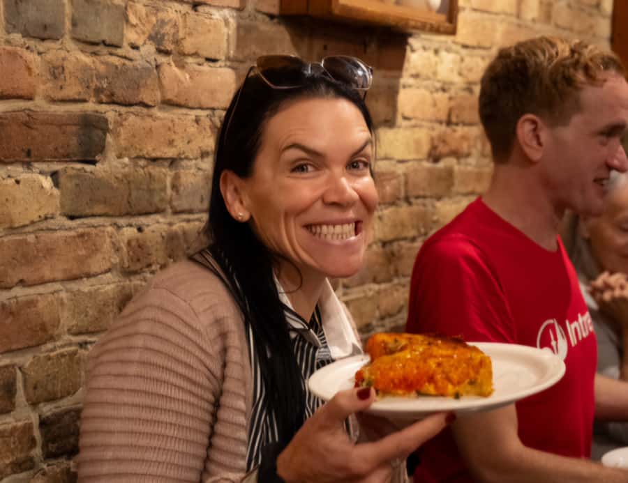 Chicago: The Ultimate Foodie Walking Tour with Tasty Stops - A final local treat and advice for the rest of your day