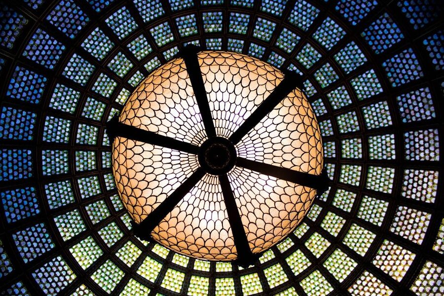 Chicago: Tiffany Art Glass Works Walking Tour - Starting beneath the Cultural Center’s famous domes