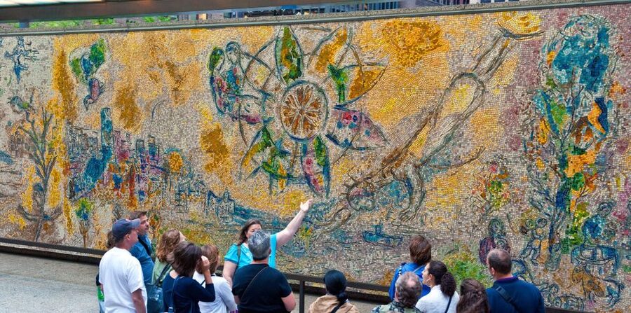 Chicago: Tiffany Art Glass Works Walking Tour - From public library to Macy’s on State Street
