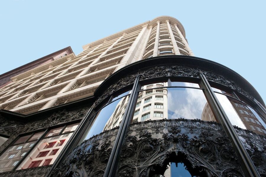 Chicago: Treasures of the Golden Age Walking Tour - The Chicago Cultural Center and its Tiffany dome