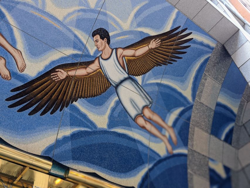Chicago: Underground Pedway & Downtown Secrets Walking Tour - Stained glass, staircases, and interiors you might miss