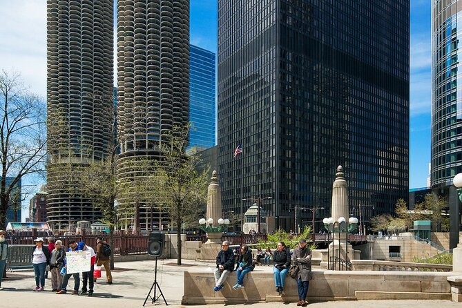 Chicago Walking Tour: Connecting Past and Present - The Reliance Building and a change in architectural era