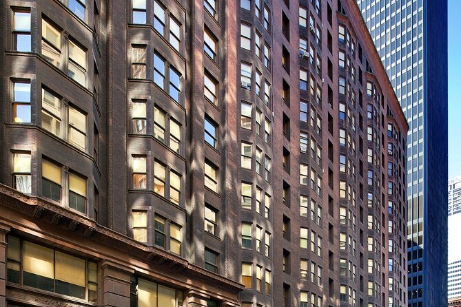 Chicago Walking Tour: Historic Skyscrapers - The Marquette Building and details you might miss alone