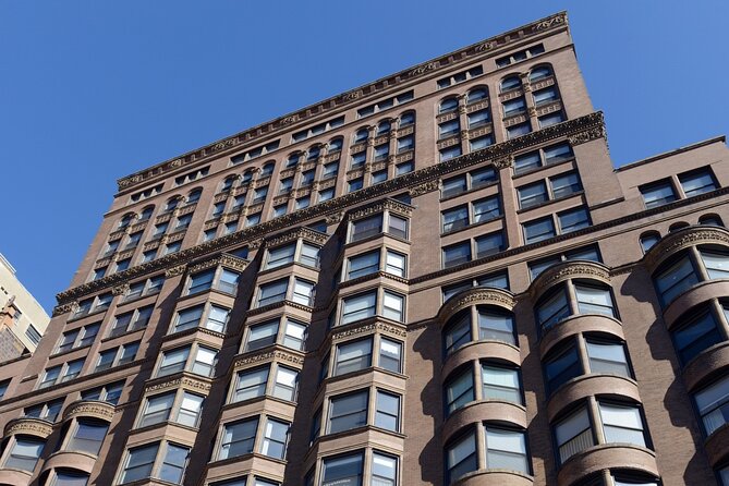 Chicago Walking Tour: Historic Skyscrapers - The Monadnock Building marks the finish