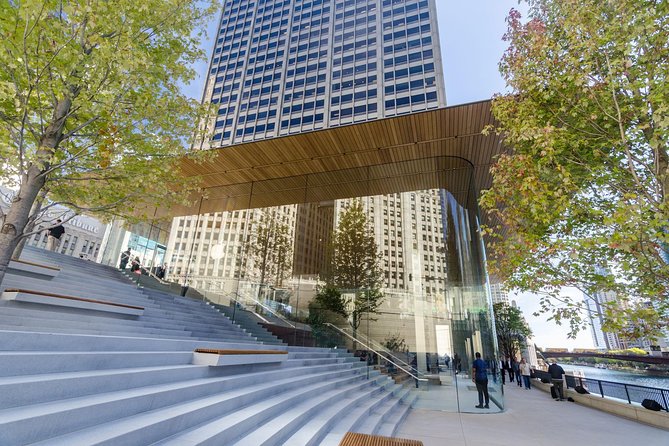 Chicago Walking Tour: Modern Architecture - Apple’s Michigan Avenue store and newer design