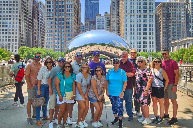 Chicago Walking Tour of Highlights with Free Bike or Kayak Rental - Holy Name Cathedral and the value of a quiet stop