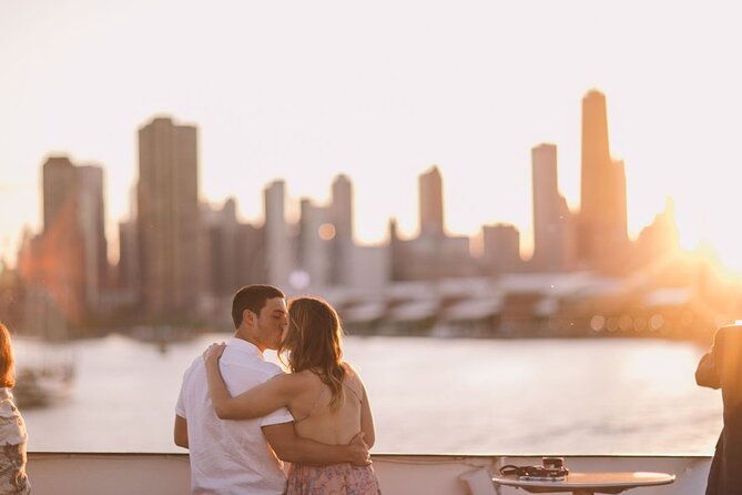 City Cruises Chicago: Fireworks Signature Dinner Cruise - What the buffet dinner actually offers