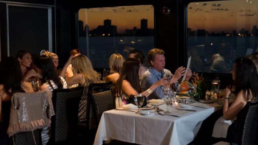 City Cruises Chicago: Premier Lunch or Dinner Cruise - The observation deck and best viewing time