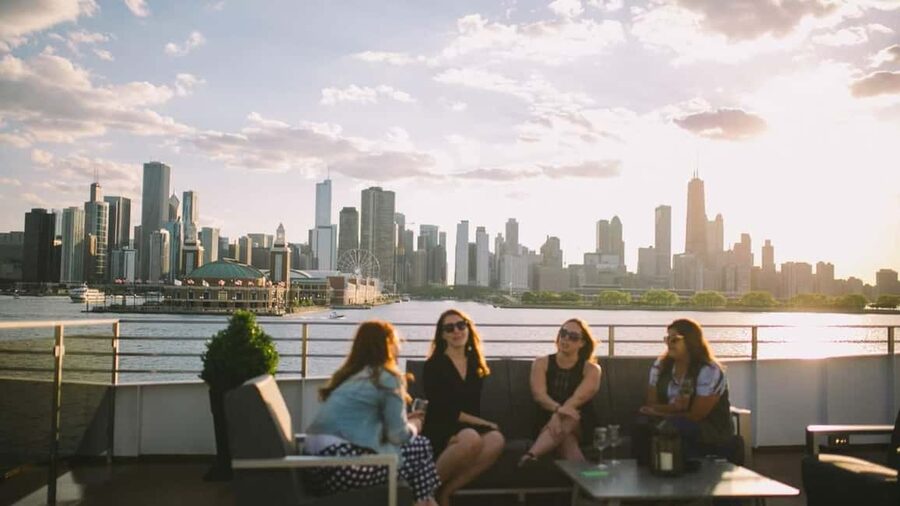 City Cruises Chicago: Premier Lunch or Dinner Cruise - Who should book this cruise?