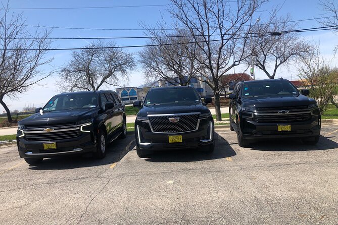 Curbside SUV Transfer from ORD to Downtown Chicago - The 60-minute airport wait is useful, but not unlimited