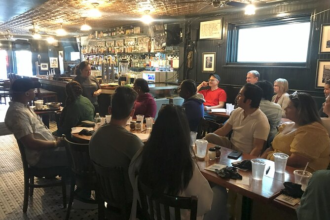 Deep Dish Cooking Class at Pizzeria Uno in Chicago - Group size, seating, and the crowding issue