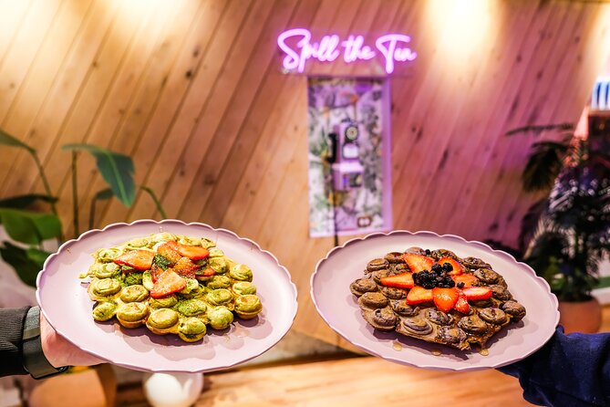 Delicious Donuts & Sweet Treats: West Loop Walking Tour - Comparing styles at Voodoo Doughnut