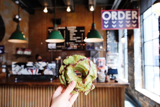 Delicious Donuts & Sweet Treats: West Loop Walking Tour - Walking through Restaurant Row
