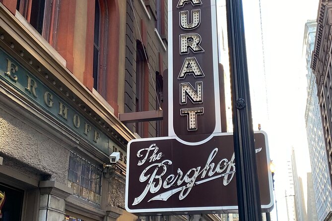 Downtown Chicago TV and Movie Sites Guided Walking Tour - How the walking pace feels