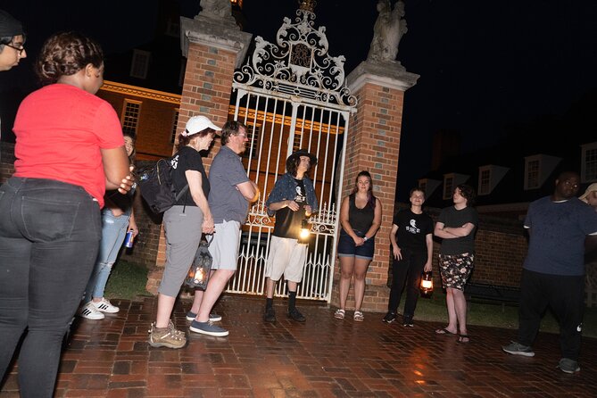 Embers of the Windy City: Chilling Chicago Ghost Tours - The one-hour pace and the extended option