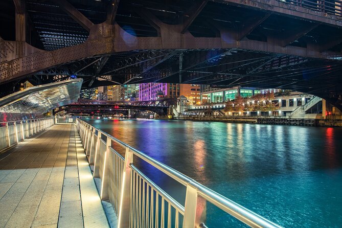 Ghosts of Chicago Family Friendly Ghost Tour - Stop one: the Flying Dragon and the Devil Baby