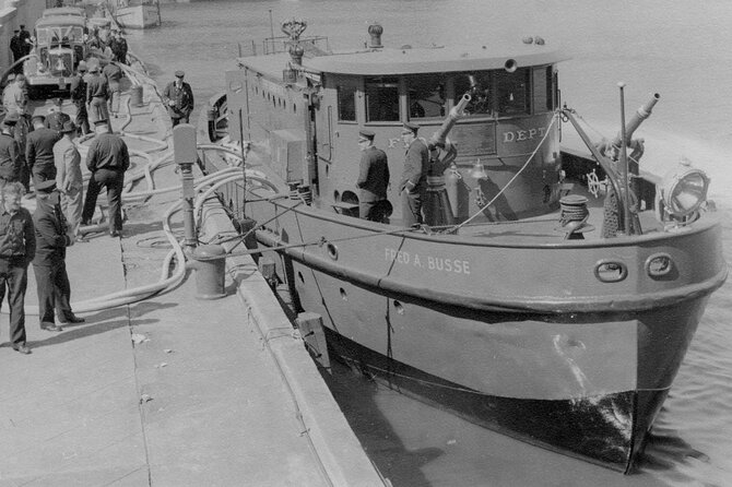 Historical and Architectural Chicago Fireboat River & Lake Cruise - How the two hours tend to feel