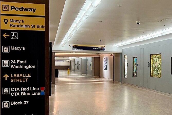 Holiday Walking Tour: Underground Chicago via the Pedway - Starting at Swissotel Chicago and entering below street level