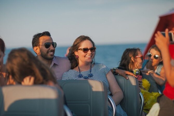 Lake Michigan 30-Minute Speedboat Ride - Museum Campus and the first pause