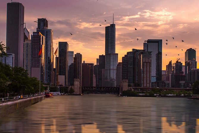 Lake Michigan Sunset Cruise in Chicago - Boarding near the Wrigley Building
