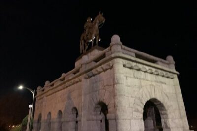 Lincoln Park Hauntings Ghost Investigation Tour