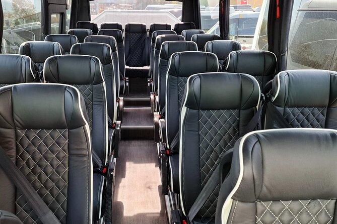 Luxury Minibus Chicago City Tour - Why this two-hour route works for a first look at Chicago