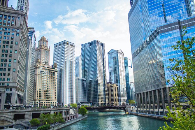 Magnificent Mile Tour With Optional 360 Chicago Upgrade - Adding 360 Chicago at 1,030 feet