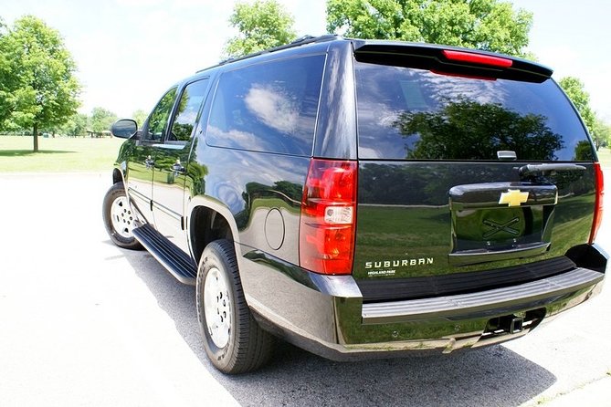 Midway Airport Transfer to Chicago by Luxury SUV - Curbside - Flight delays are covered, but communication still matters