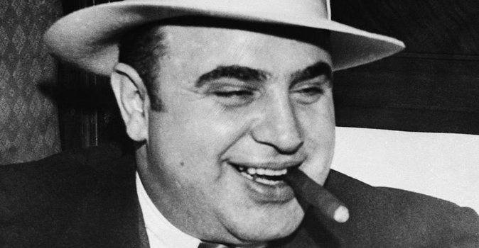 Private Al Capone Gangster Tour in Chicago - Lincoln Park and the old speakeasy trail