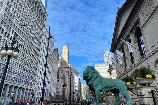 Private Art Institute of Chicago Skip-the-Line Guided Tour - Impressionists take center stage
